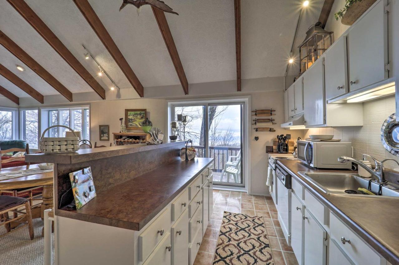 Beautiful With Private Balcony! Apartamento Beech Mountain
