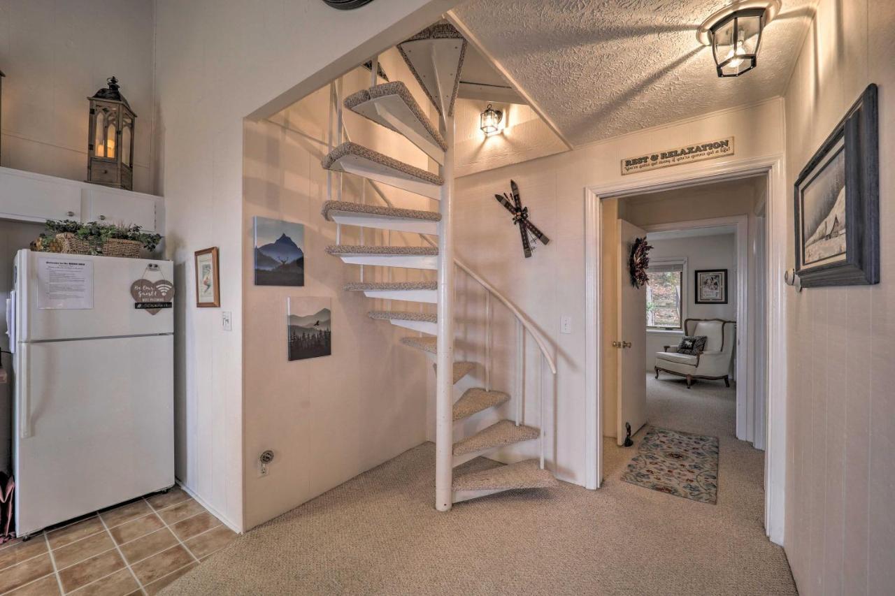 Beautiful With Private Balcony! * Beech Mountain